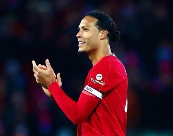 曼城vs勒沃库森：马尔穆什搭档萨维尼奥，哈兰德替补待命（曼城对阵勒沃库森：萨维尼奥联手马尔穆什，哈兰德替补候命）