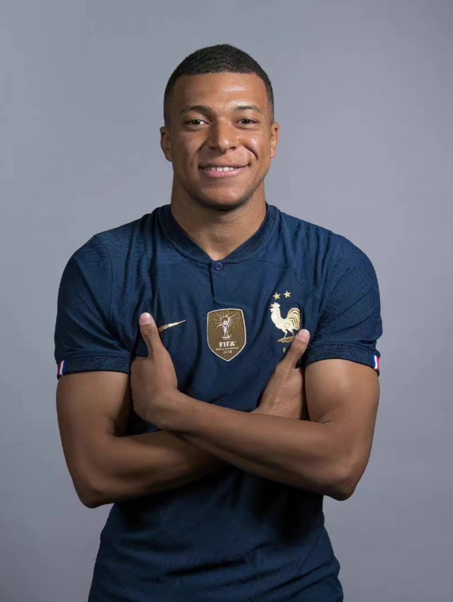 懂球帝2025年10月足坛MVP：姆巴佩蝉联！（懂球帝评选2025年10月足坛MVP，姆巴佩成功卫冕）