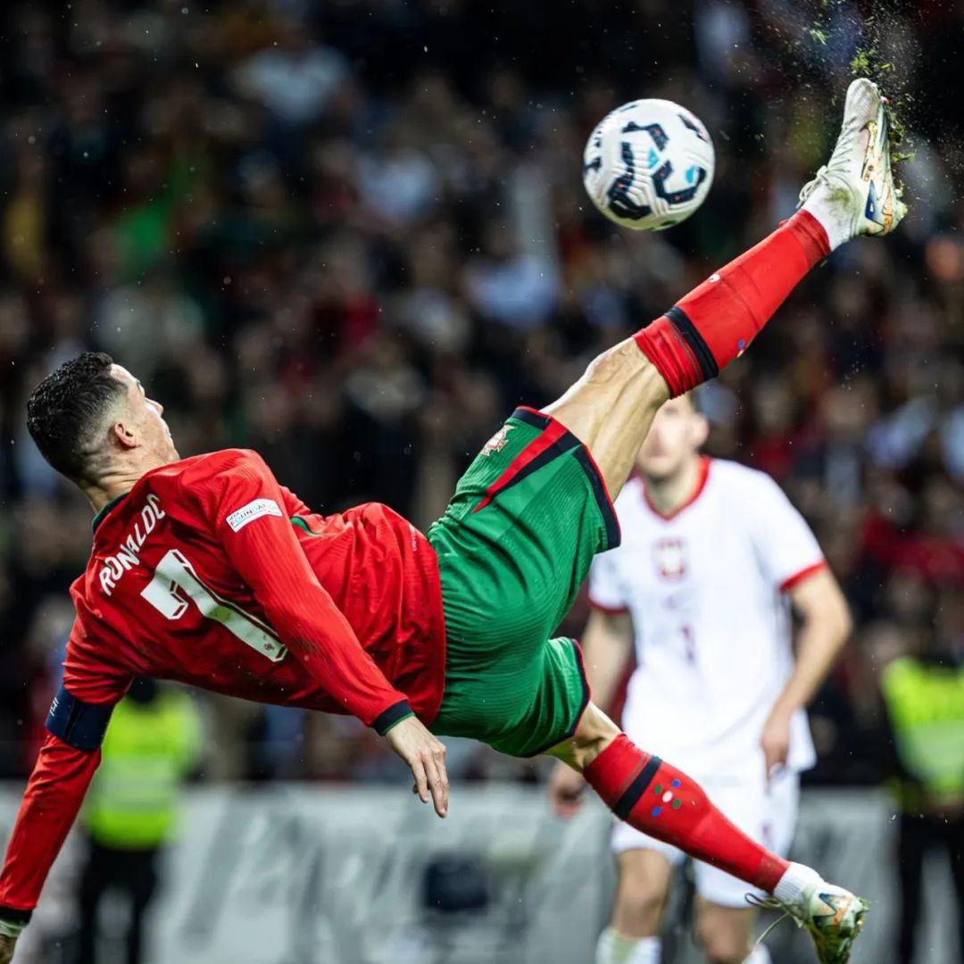 莱万：现在最好不要谈论亚马尔；合同的事我不着急（莱万：当下别谈亚马尔；合同问题我并不着急）