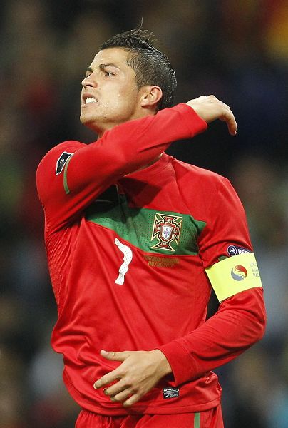 德天空：哈托即将加盟切尔西，阿贾克斯加入板仓滉争夺战（德国天空体育：切尔西接近签下哈托，阿贾克斯加入板仓滉竞逐战）