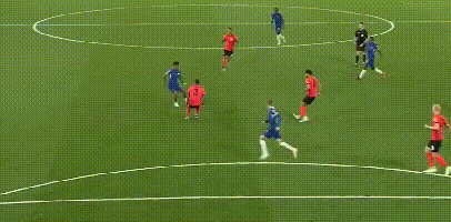 土媒：加拉塔萨雷想在1月引进吕迪格，球员与皇马合同6月到期（土耳其媒体：加拉塔萨雷计划1月引进吕迪格，球员与皇马合同将于6月到期）