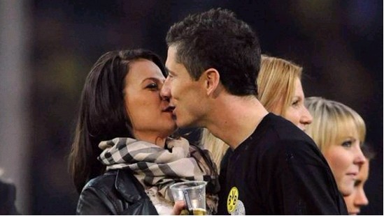 库拉索、苏里南和印尼：本届世预赛为什么有那么多荷兰二队？（本届世预赛“荷兰二队”为何扎堆？聚焦库拉索、苏里南与印尼）