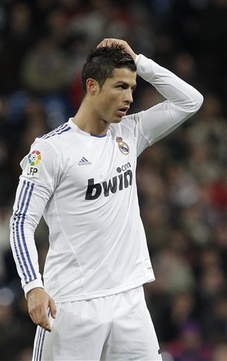 博斯：瑟洛特让球队难以应对；比赛前30分钟属于埃因霍温（博斯：瑟洛特让我们难以招架，前30分钟由埃因霍温主导）